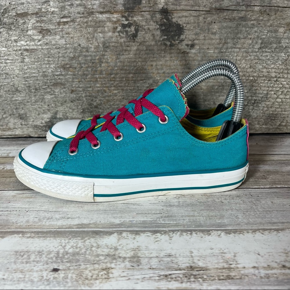 Youth Converse Size 3
